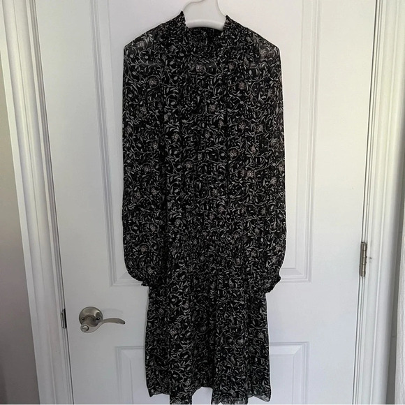 Velvet by Graham & Spencer
 Kirsten Thistle  Print Ruched Waist Dress - Picture 7 of 10
